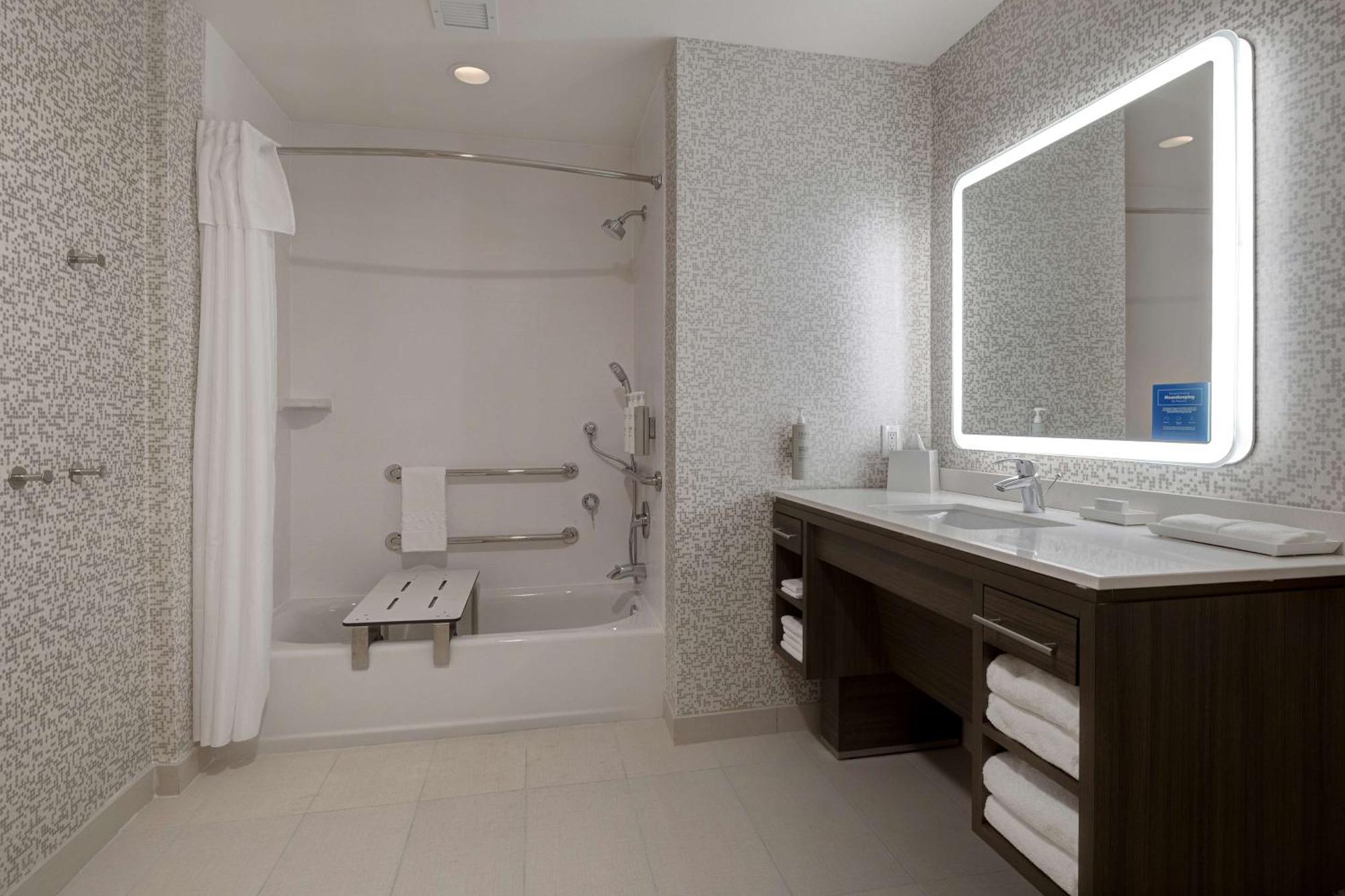Home2 By Hilton 3*